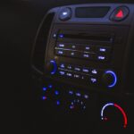 ¿La radio del coche se apaga mientras conduce?  7 posibles causas